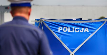 Skakali przez tory. Tragedia. 26-latek nie żyje