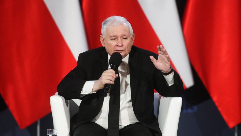 Prawo i Sprawiedliwość ponownie na czele najnowszego sondażu partyjnego.