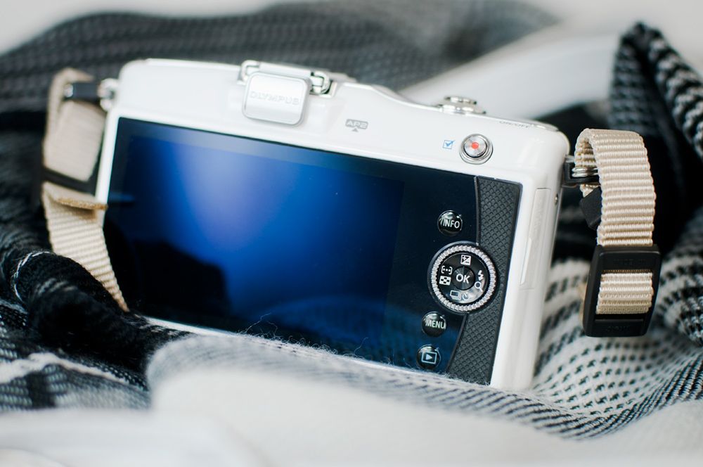 Olympus PEN E-PM1 Mini - stylowy maluch z dużym potencjałem [test] 3