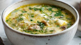 Nasi dziadkowie jedli ją w upał. Doskonale chłodzi i nawadnia, a do tego jest dobra dla jelit