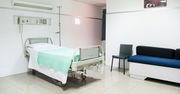 Lepsze warunki na SOR dla polityków KO? Media o specjalnym traktowaniu