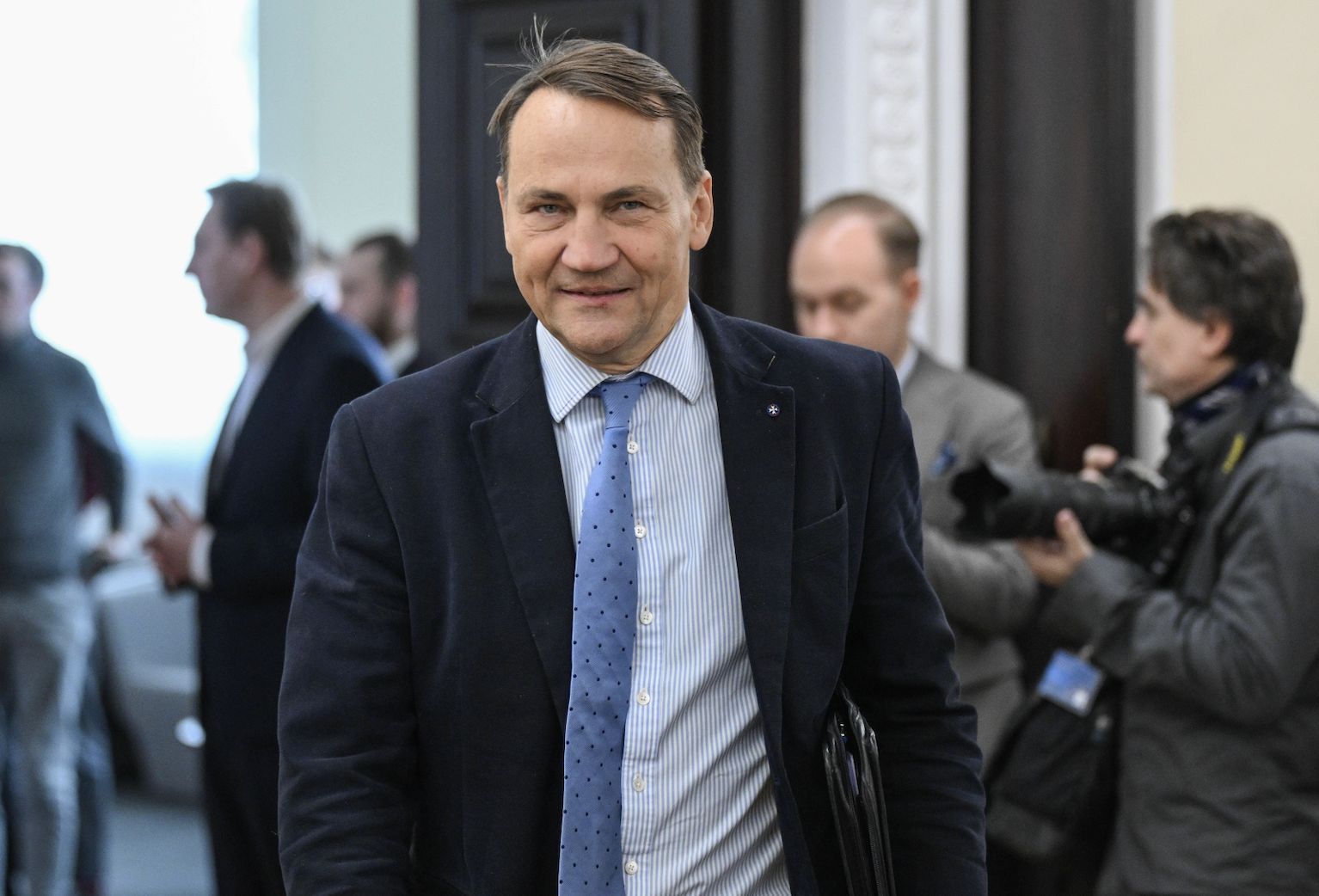 wiadomości,aktualności,WP Wiadomości Szef MSZ: polski ambasador wyruszy na Grenlandię w celu oceny sytuacji