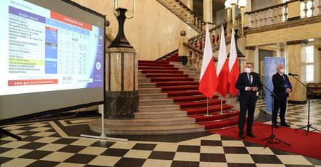 Katowice. Odmrażanie łóżek covidowych. Zapadła decyzja w sprawie szpitala tymczasowego w MCK
