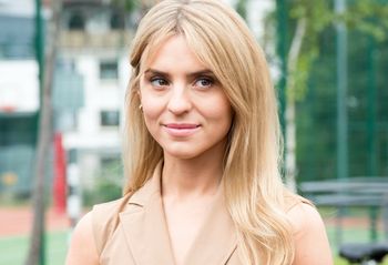 Kasia Tusk już nosi takie jeansy. Nie ma modniejszych na wiosnę