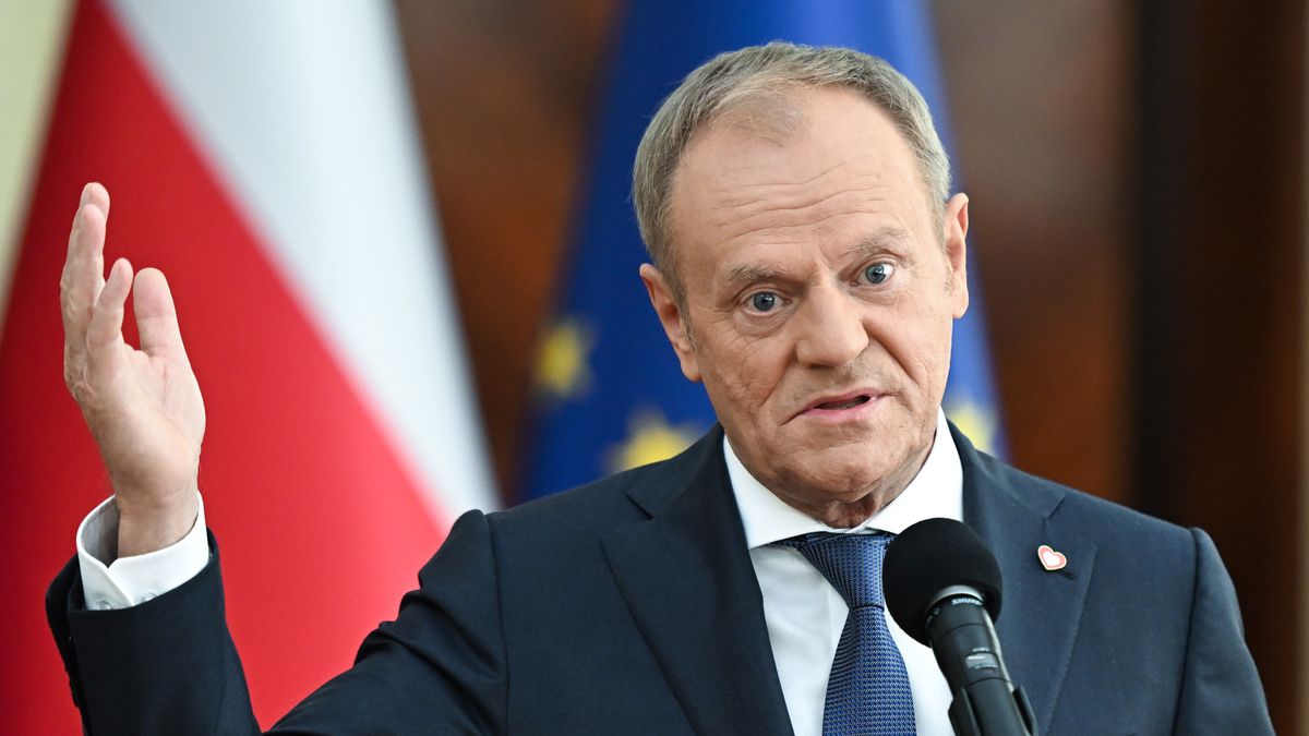 Warszawa, 14.05.2024. Premier Donald Tusk podczas konferencji prasowej po posiedzeniu rządu, 14 bm. w siedzibie KPRM w Warszawie. (mr) PAP/Radek Pietruszka