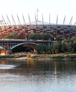 Warszawa. Mecz Polska - Anglia na Stadionie Narodowym. Utrudnienia w ruchu