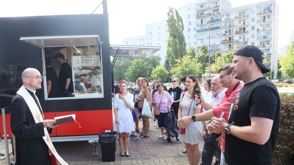 Filip Chajzer otworzył nowy kebab na Ursynowie