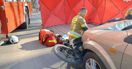 Nie miał kasku. Dramatyczny wypadek 11-letniego rowerzysty