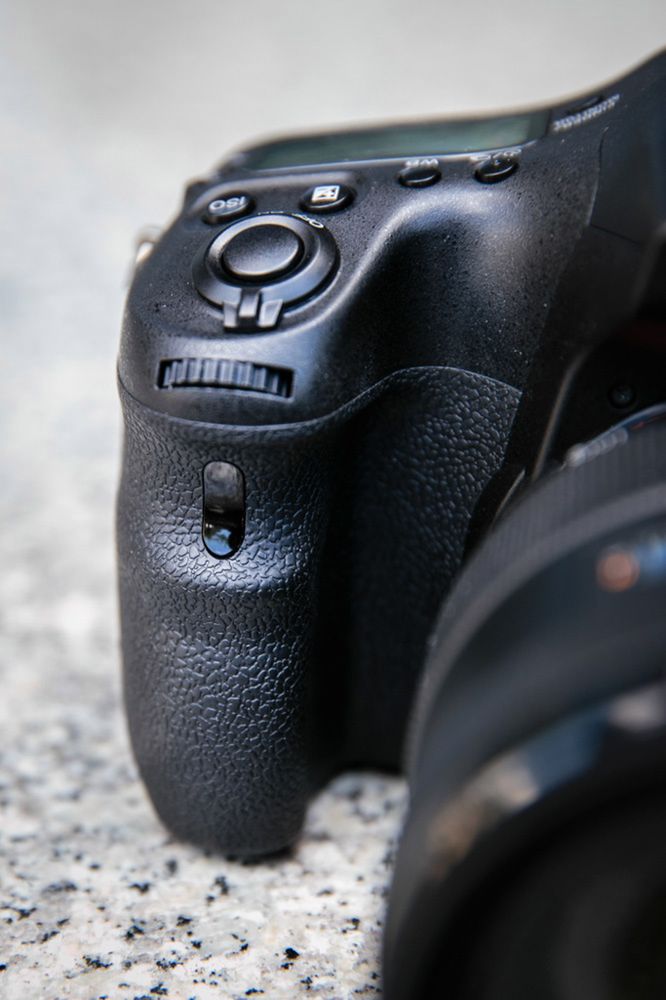Sony A77 II – nowoczesny aparat w klasycznej obudowie i ze starymi błędami [test] 12