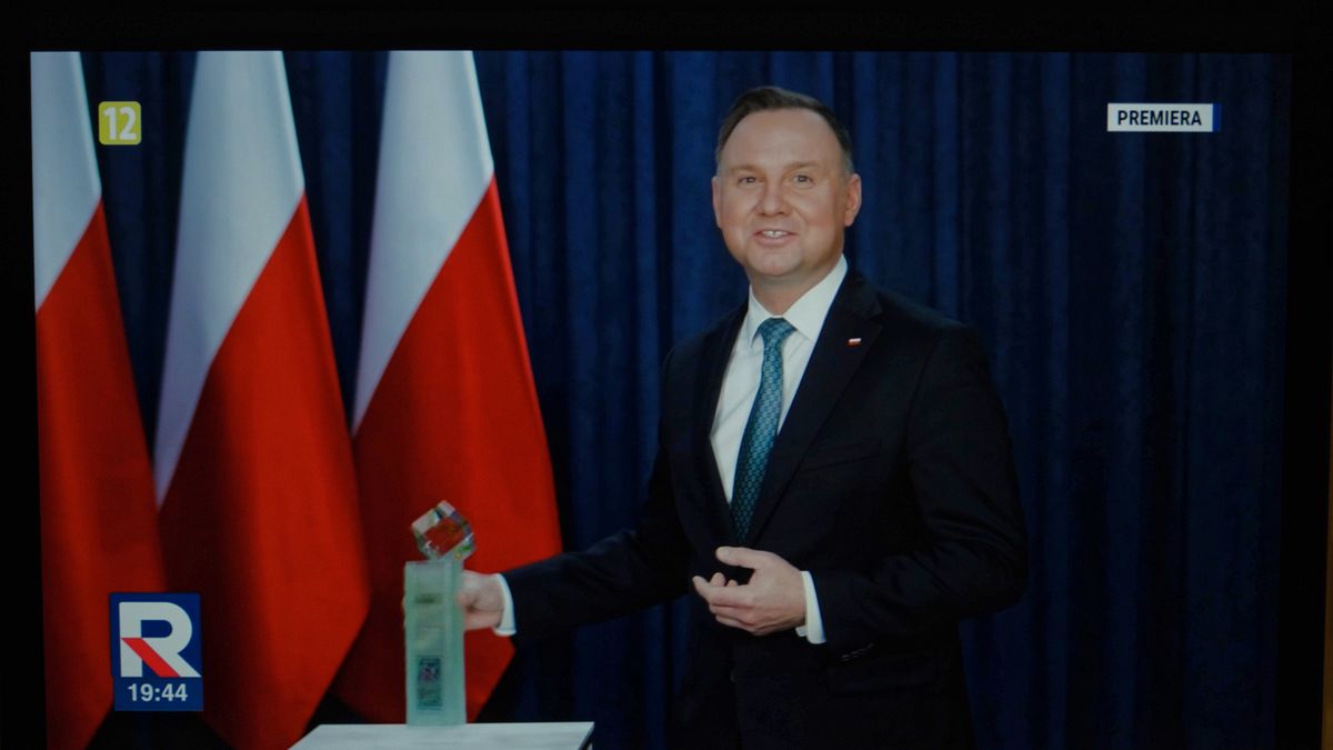 Hejt na lekarzy i pielęgniarki. Andrzej Duda zabrał głos