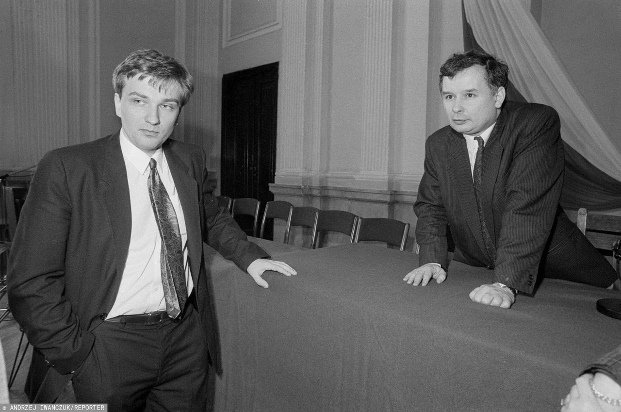 Konferencja Rady Politycznej Porozumienia Centrum, 1992 rok. Na zdjęciu Andrzej Anusz i Jarosław Kaczyński