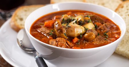 To najlepsza zupa gulaszowa. Przepis przywiozłam od znajomej z Węgier