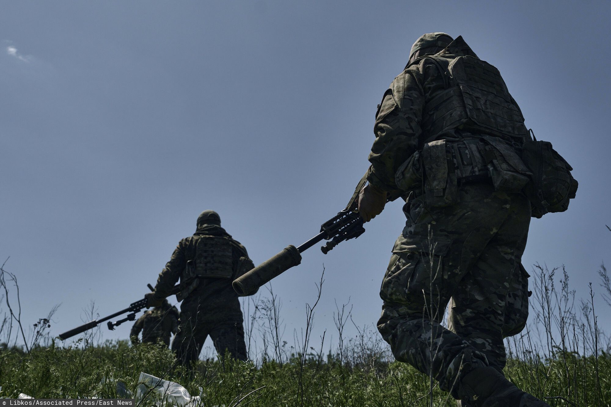 Ukraina - arch 2
Ukrainian army snipers change their position facing Russian troops near Bakhmut, Donetsk region, Ukraine, Tuesday, May 2, 2023. (AP Photo/Libkos)
Libkos