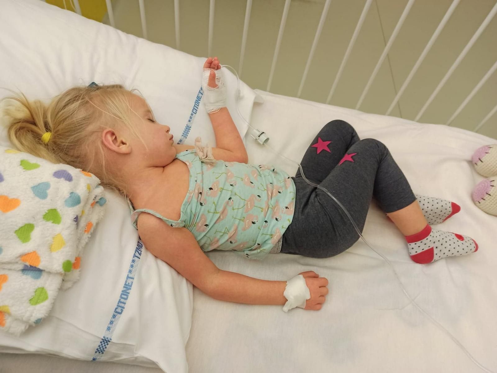 Lekarze w warszawskim szpitalu stwierdzili, że u Amelki rozwinął się PIMS o fenotypie choroby Kawasaki