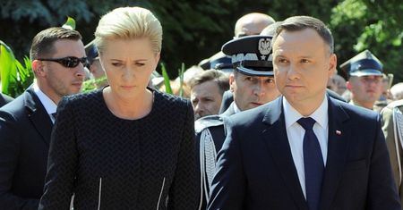 Para prezydencka zasmucona. "Agata i ja martwimy się..."