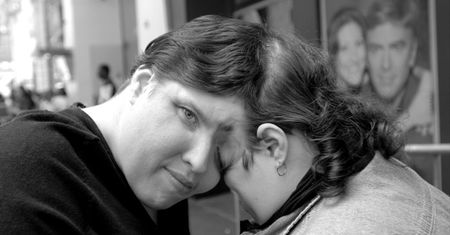 Nie żyją najstarsze bliźniaki syjamskie świata. Lori i George Schappell mieli 62 lata