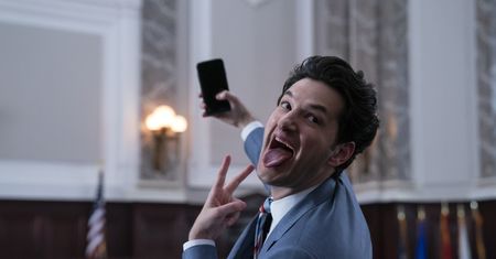 "Siły kosmiczne": Ben Schwartz czyli "pierwszy milenials"