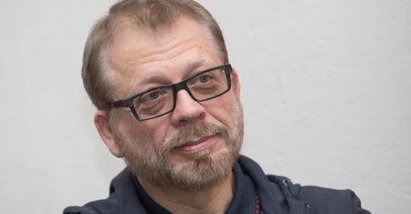Raczek "nie jest w stanie" oglądać filmów z kobiecym lektorem
