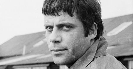 Zamówił trzy butelki rumu, osiem piw, whiskey i koniak. Oliver Reed odszedł na własnych warunkach
