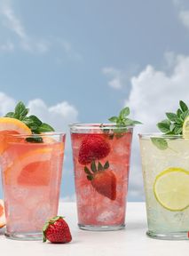 Refreshing and healthy summer drinks. Ideas and recipes for hydration in the hot season