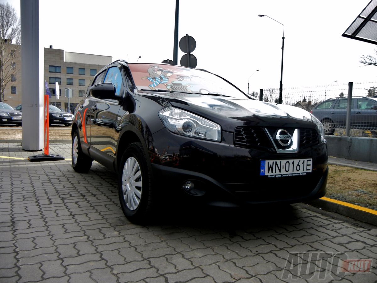 Nissan Qashqai (test Around View Monitor)