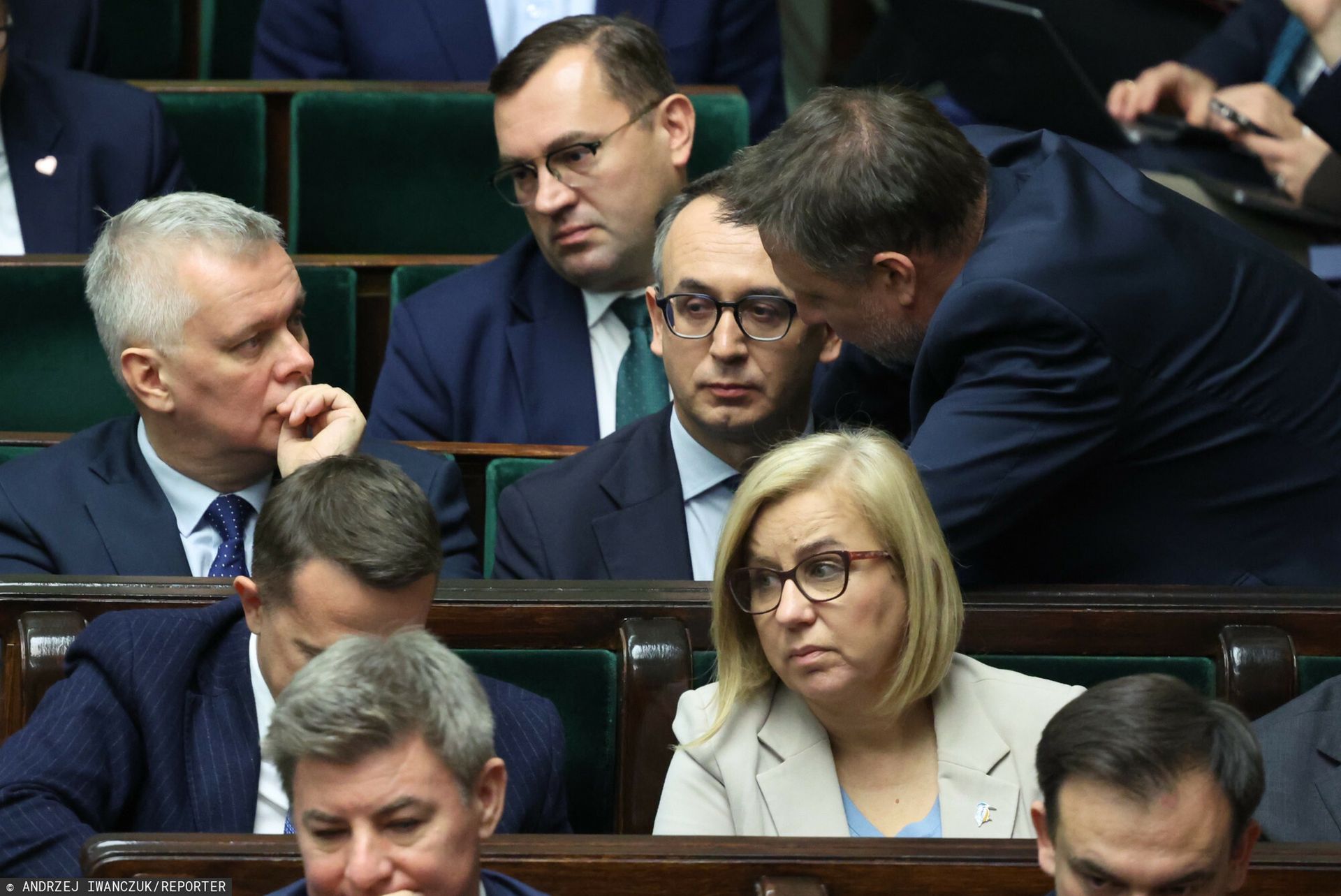 Duszno wokół Hennig-Kloski. Co dalej z wotum nieufności dla minister klimatu