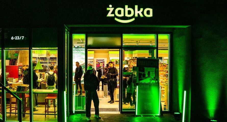 Właściciel Circle K idzie po Żabkę. Wezwanie za 32 mld zł