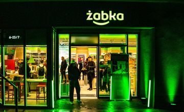 Właściciel Circle K idzie po Żabkę. Wezwanie za 32 mld zł