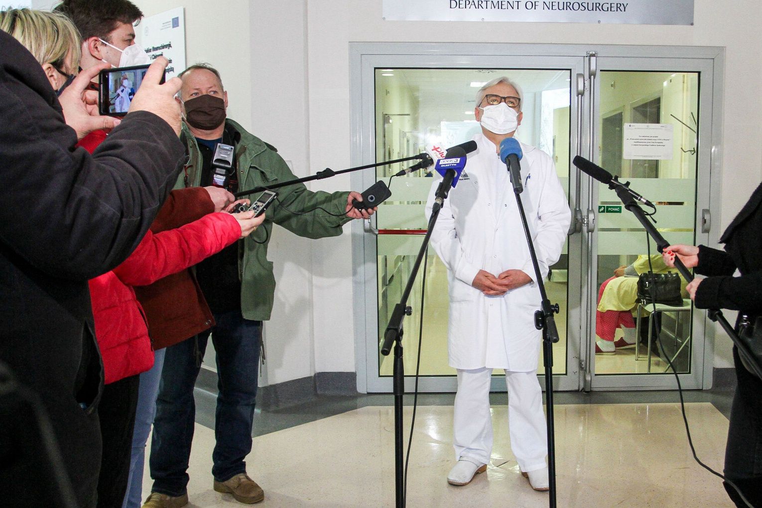 Wojciech Maksymowicz o Polaku w ?pi?czce z Plymouth19.01.2021 Olsztyn Konferencja prasowa  posla Wojciecha Maksymowicza nt. mozliwosci pomocy dla Polaka w spiaczce odlaczonego od aparatury, znajdujacego sie w szpitalu w Plymouth w Wielkiej Brytanii fot. Artur Szczepanski/REPORTER N/z  posel Wojciech MaksymowiczArtur Szczepanski/REPORTER