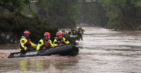 Dramatyczna powódź w Teksasie. Woda przyszła nagle. "Ludzie byli w łóżkach"