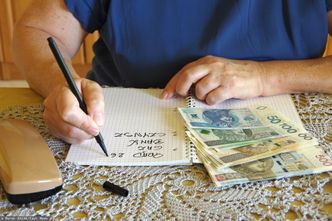 Emeryci nie radzą sobie z drożyzną. Mają już ponad 10 mld zł długu