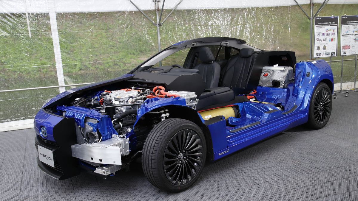 Butle można szybko napełnić. Pytanie tylko jak powstało to paliwo