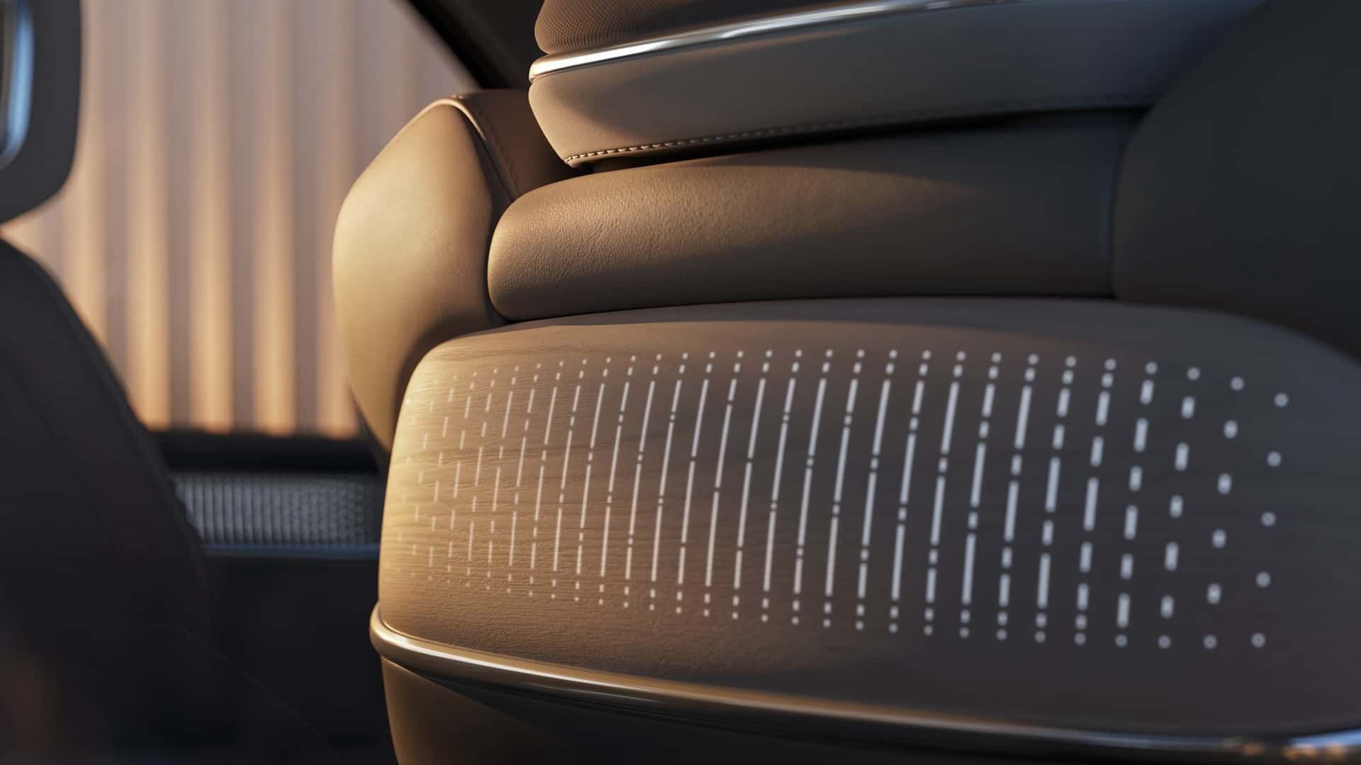 Volvo EM90