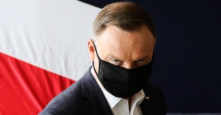 Duda ma oko na wszystko. Z każdego miejsca na świecie. Poszła na to gruba kasa