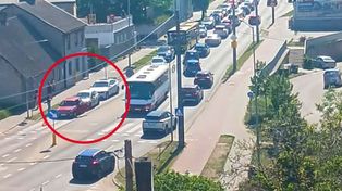 Włocławek: BMW wbiło się w auta przed pasami. Kierowca stanie przed sądem