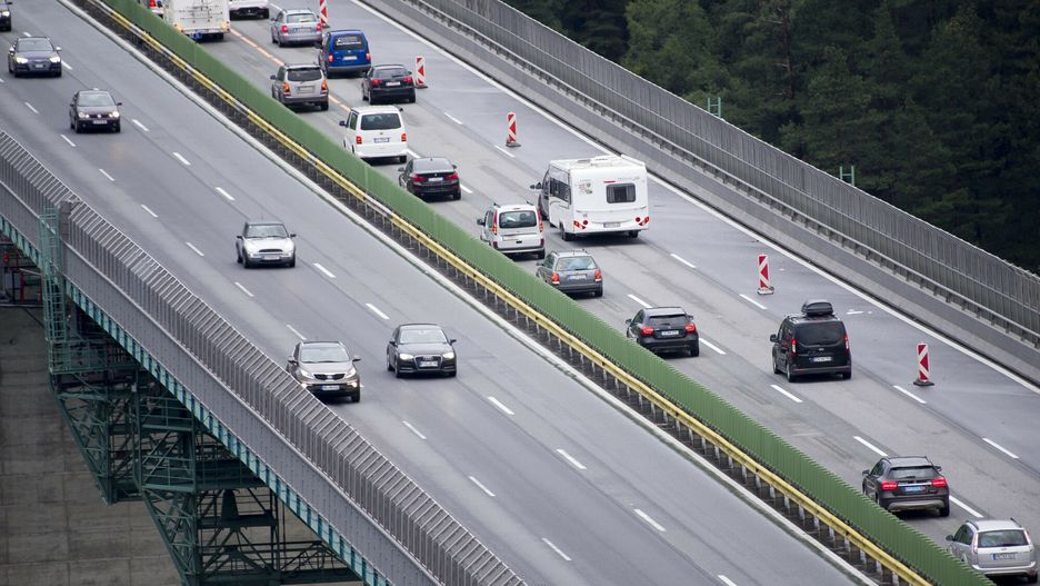Polak pędził 112 km/h w strefie ograniczenia prędkości do 30, stracił prawo jazdy i samochód