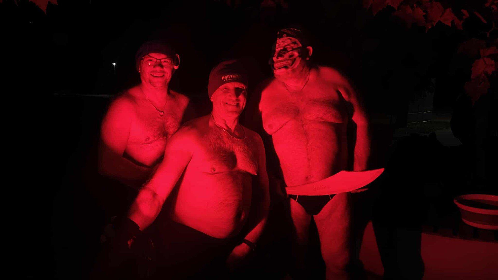 Halloweenowe morsowanie w Jeziorze Tarnobrzeskim