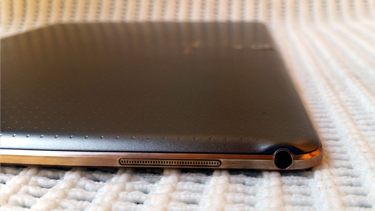 Samsung Galaxy Tab S 10.5 - wygląd, wykonanie i etui Book Cover 6