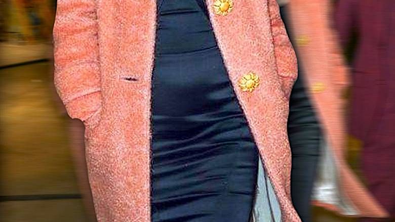 Katie Holmes brzuszek