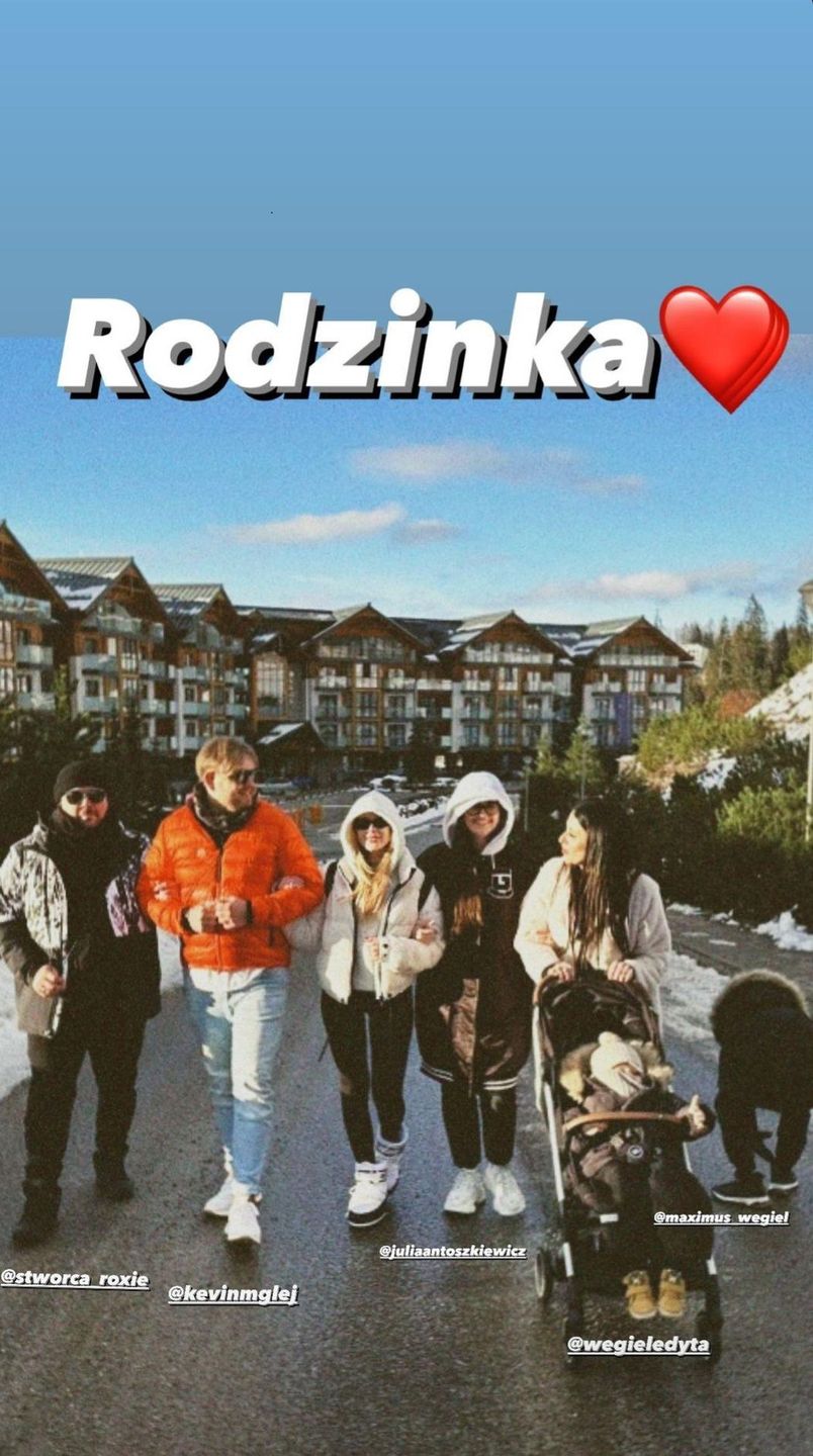 Roksana Węgiel z rodzinką i Kevinem Mglejem