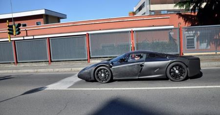 Następca Ferrari Enzo (F70) wyszpiegowany raz jeszcze
