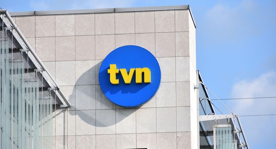 TVN pokonał Polsat. Rosną wyniki TVN24 i TVP Info [TOP 20 kanałów]