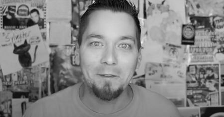 W internecie oglądały go miliony. Popularny youtuber popełnił samobójstwo
