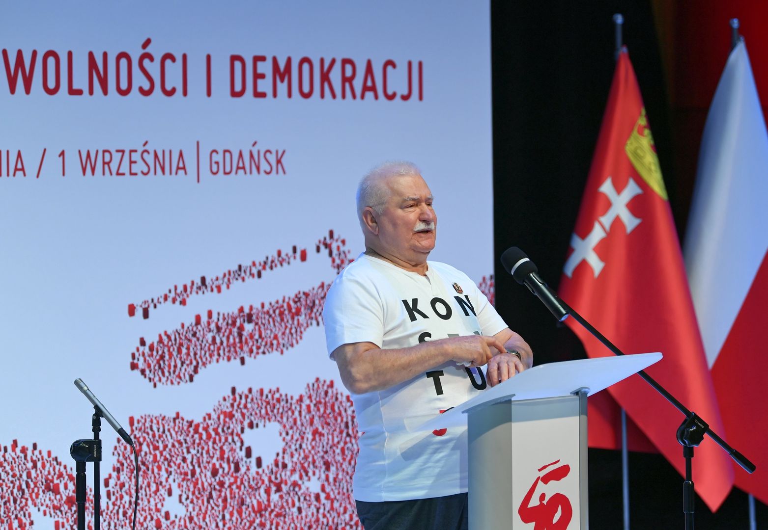 Lech Wałęsa przemawiał w Stoczni Gdańskiej. Wbił rządowi szpilę