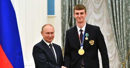 To musiało tak się skończyć. Sympatyk Putina awansował na igrzyska