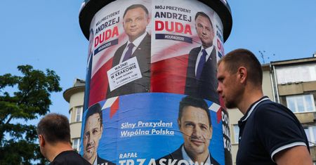 Wybory 2020. Nowy sondaż prezydencki. Duda czy Trzaskowski? Na kogo zagłosują wyborcy przegranych kandydatów?