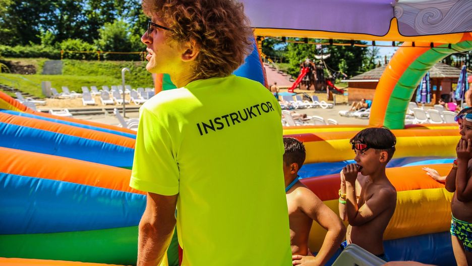 instruktor WOPR basen lato wakacje