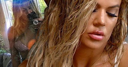 Ciężarna Khloe Kardashian zaszalała i pokazała swój imponujący brzuch w mikro bikini! Fani ugotowani!