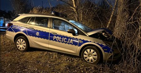 Brawurowa jazda policjantów z dziewczynami w aucie. Poszkodowana zabiera głos