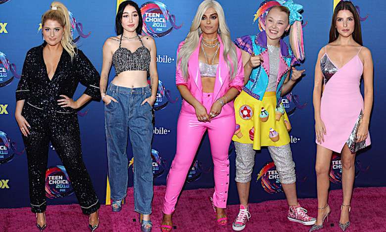 Teen Choice Awards 2018: Kreacje gwiazd na gali + WYNIKI